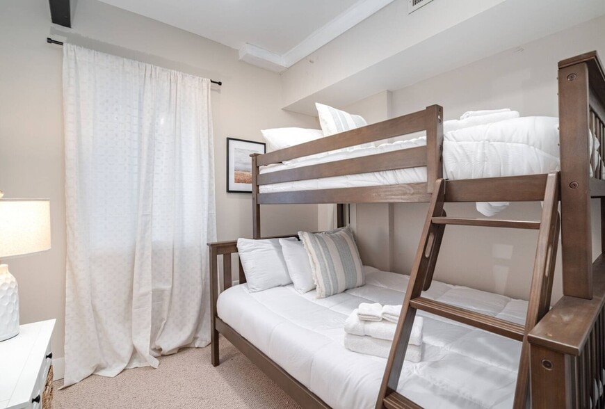 More Photos Of 513 3rd Ave S, Nashville Office For Sale