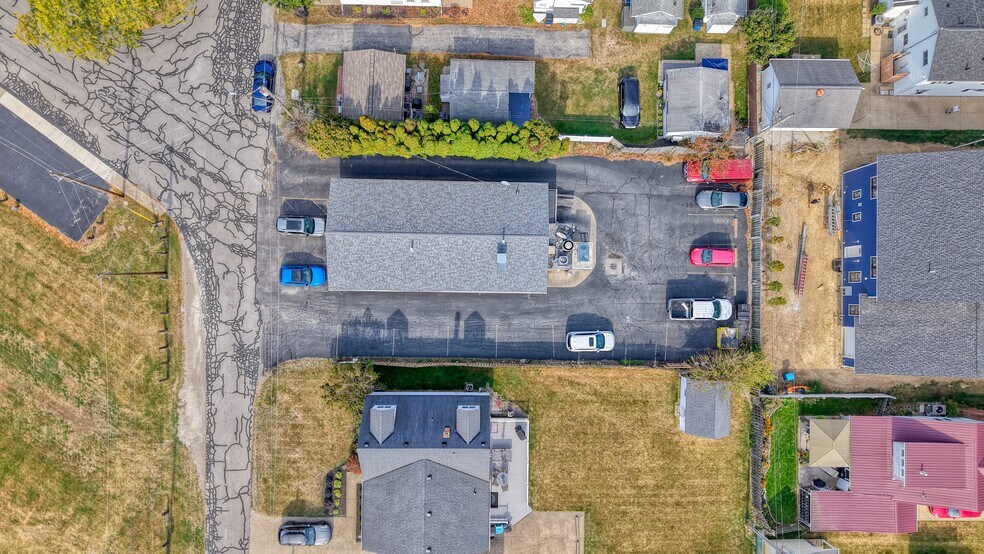 More Photos Of 54 McKinley St, Huron Bar For Sale