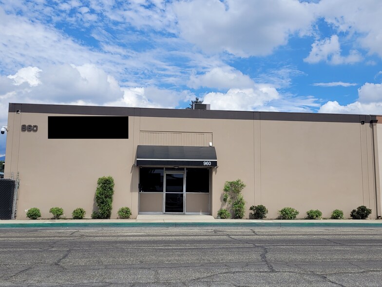 Primary Photo Of 954-960 W Brooks St, Ontario Warehouse For Lease
