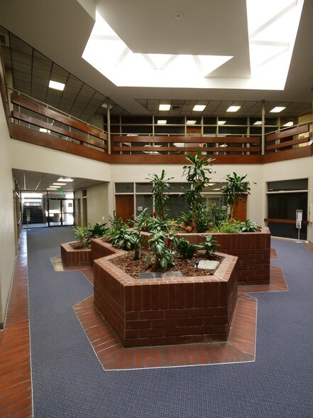 More Photos Of 1001-1007 E Cooley Dr, Colton Unknown For Lease