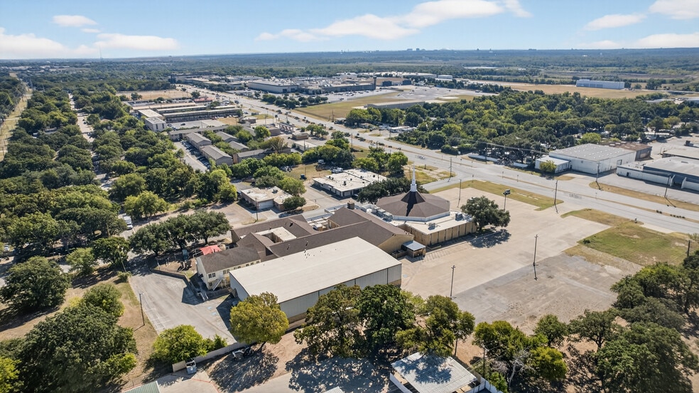 More Photos Of 147 Hurst Blvd, Hurst Religious Facility For Sale