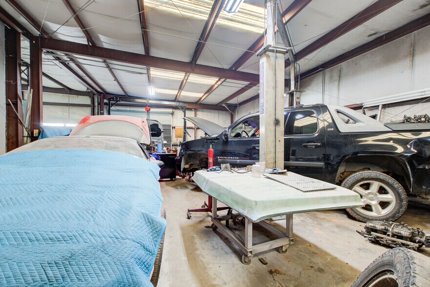 More Photos Of 1494 Old Salem Rd, Conyers Auto Repair For Sale