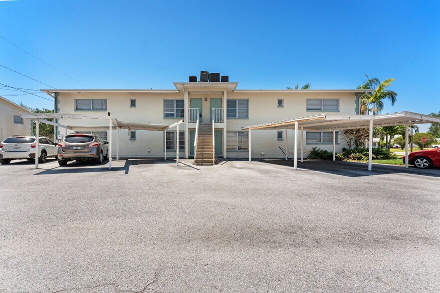 More Photos Of 500 Bayview Dr NE, Saint Petersburg Apartments For Sale
