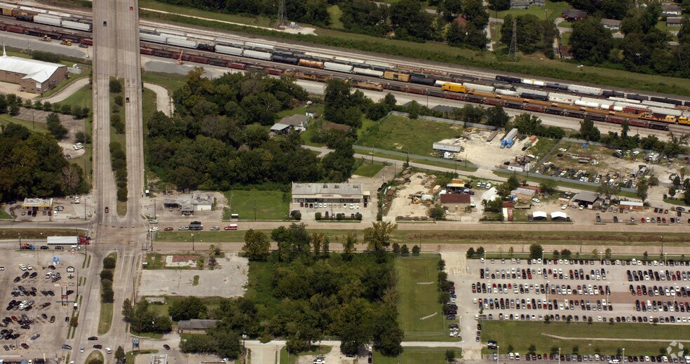 More Photos Of 5415 Kelley St, Houston Freestanding For Sale