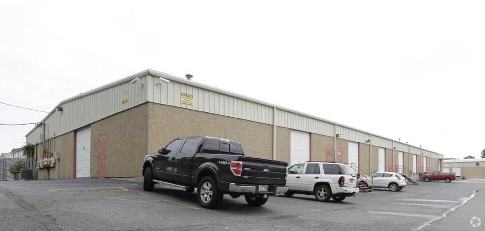 More Photos Of 8100 Scott Hamilton Dr, Little Rock Unknown For Lease