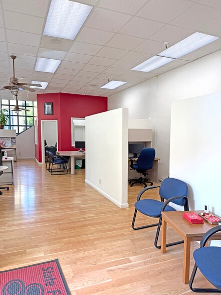 More Photos Of 2974-2980 College Ave, Berkeley Apartments For Lease