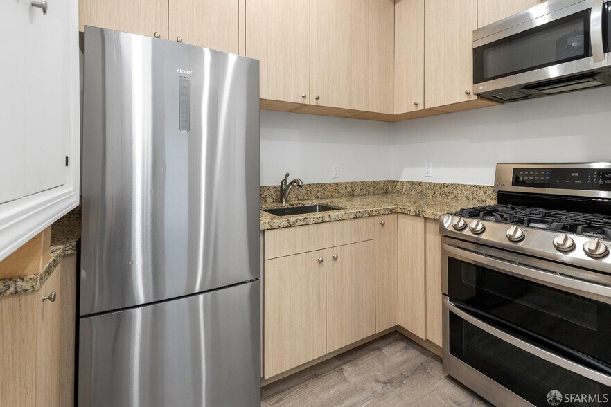 More Photos Of 4326 Irving St, San Francisco Apartments For Sale