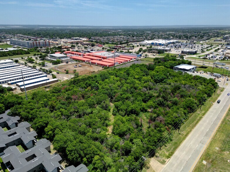 More Photos Of 1200 W Pioneer Pky, Grand Prairie Land For Sale