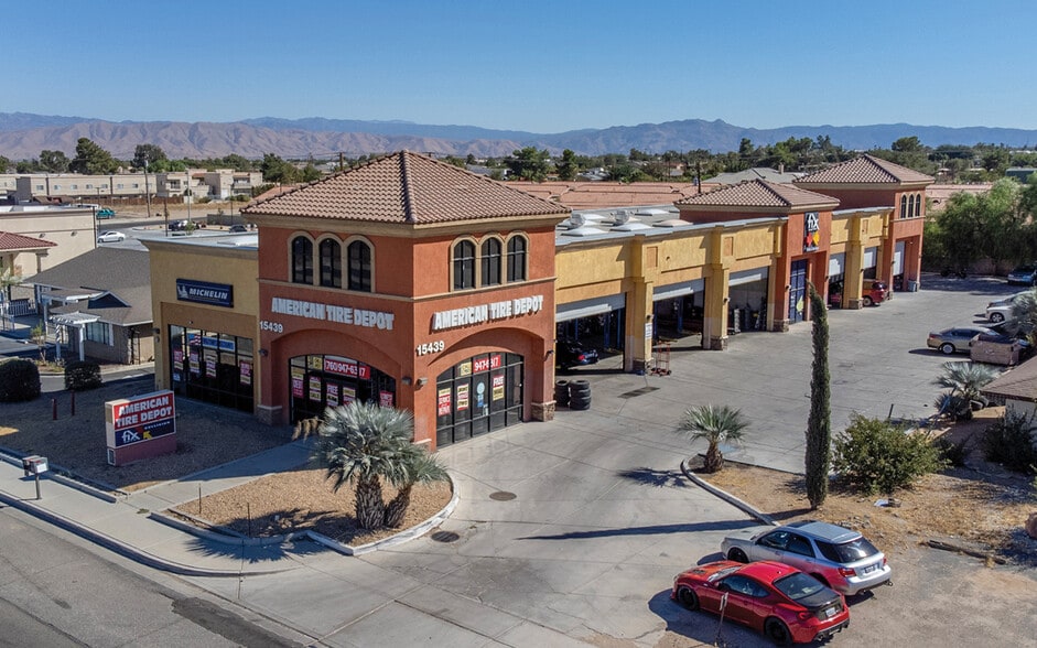 Primary Photo Of 15439 Bear Valley Rd, Hesperia Auto Repair For Sale
