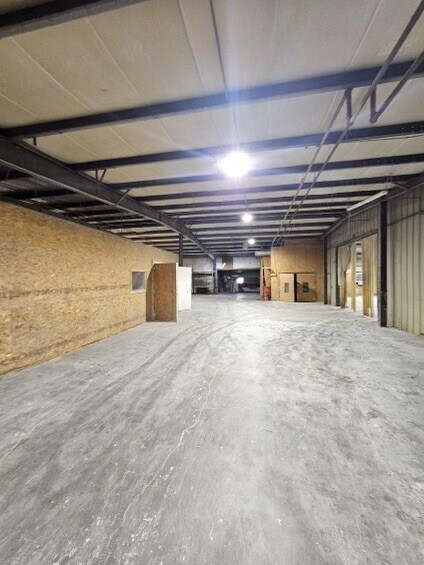 More Photos Of 6190 US Hwy 220, Stoneville Warehouse For Lease