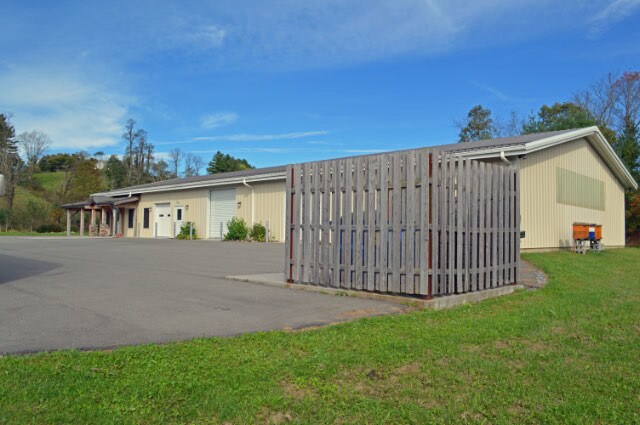 More Photos Of 180 Yuma Ln, Deep Gap Research And Development For Lease