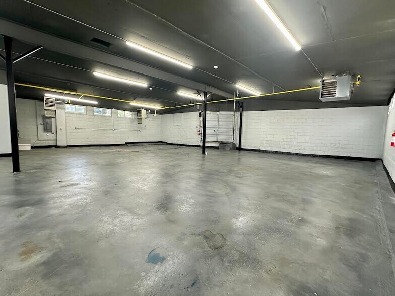 More Photos Of 179-181 Watson Ave, West Orange Warehouse For Lease