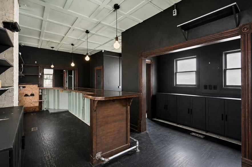 More Photos Of 318 Martinez St, San Antonio Storefront Retail Office For Lease