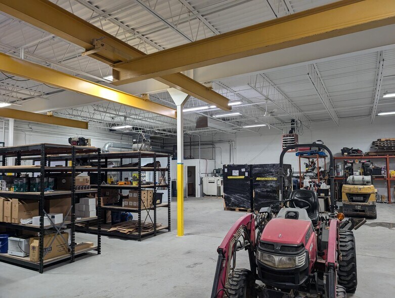 More Photos Of 32 Hollister Rd, Seekonk Specialty For Sale