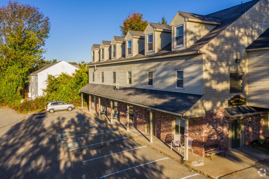 More Photos Of 339 Boston Post Rd, Sudbury Freestanding For Lease