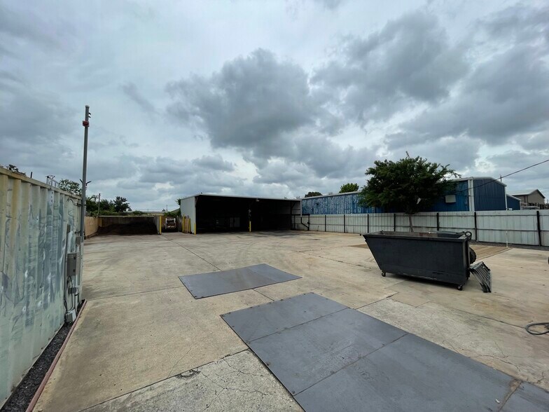 More Photos Of 8626 Pagewood Ln, Houston Land For Sale