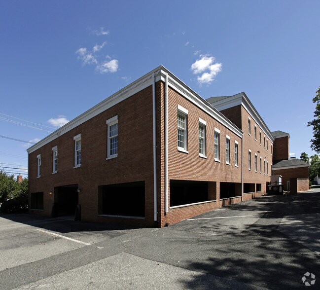 More Photos Of 97 Main St, Chatham Office For Lease