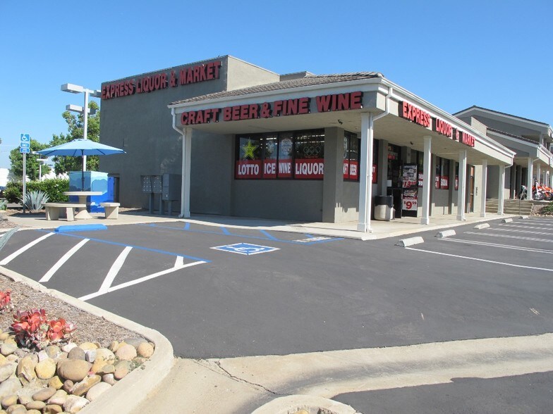 More Photos Of 14168 Poway Rd, Poway Unknown For Lease