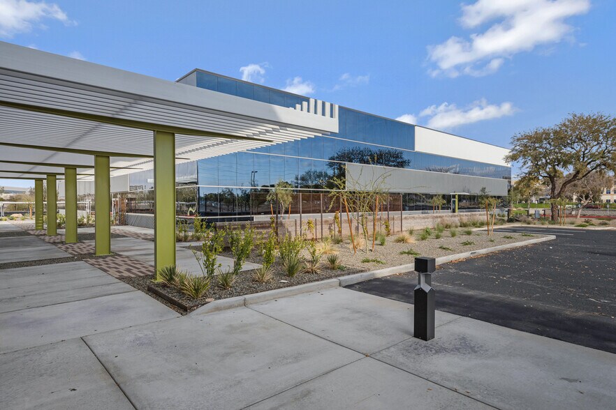 More Photos Of 1890 S Price Rd, Chandler Loft Creative Space For Lease