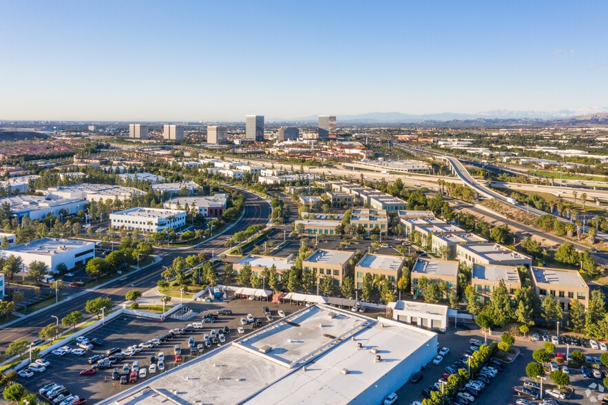 More Photos Of 8911 Research Dr, Irvine Office For Lease