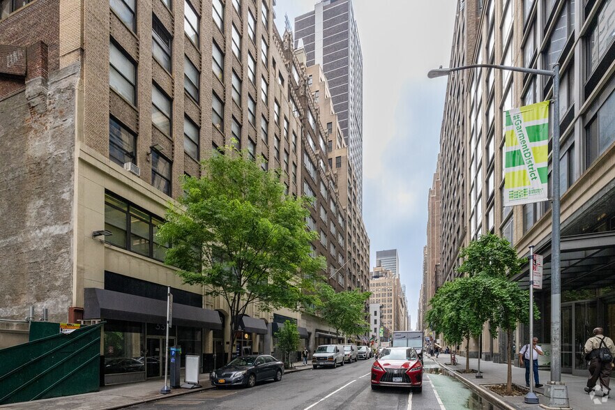 More Photos Of 323 W 39th St, New York Loft Creative Space For Lease