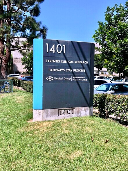 More Photos Of 1401 N Tustin Ave, Santa Ana Medical For Lease