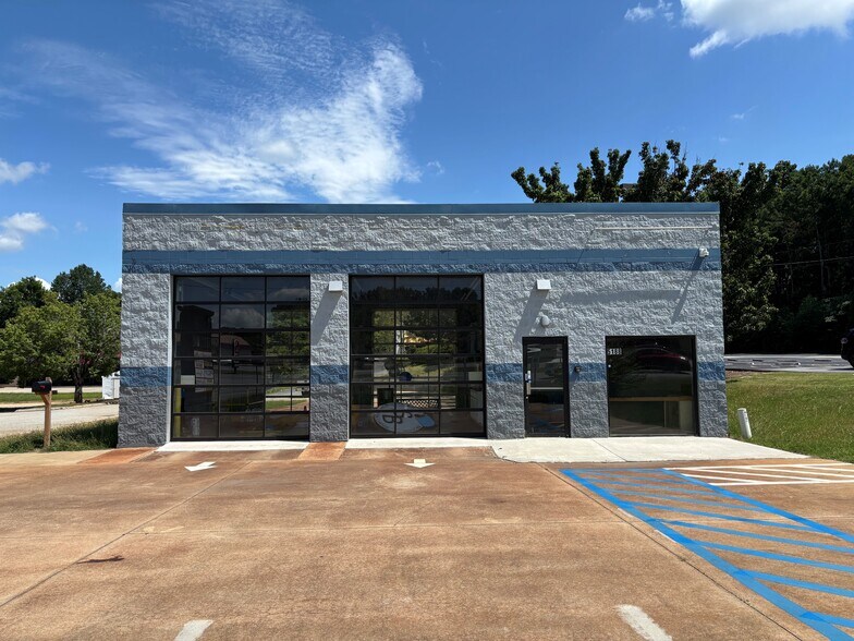 More Photos Of 5188 Calhoun Memorial Hwy, Easley Auto Repair For Lease