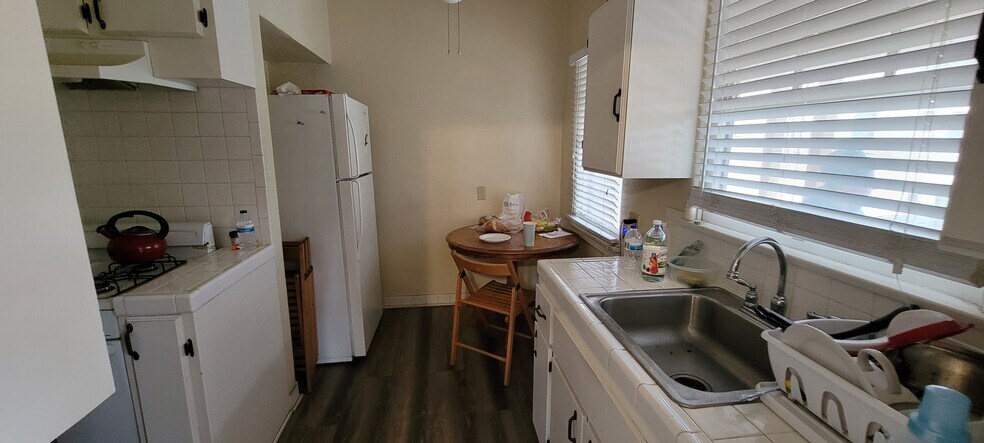 More Photos Of 502 E Wellington Ave, Santa Ana Apartments For Sale