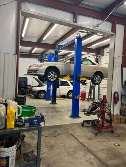 More Photos Of 2351 Dutch Fork Rd, Chapin Auto Repair For Sale