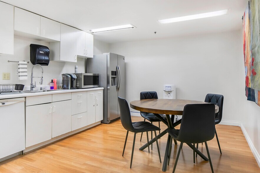 More Photos Of 5001 Birch St, Newport Beach Office For Sale