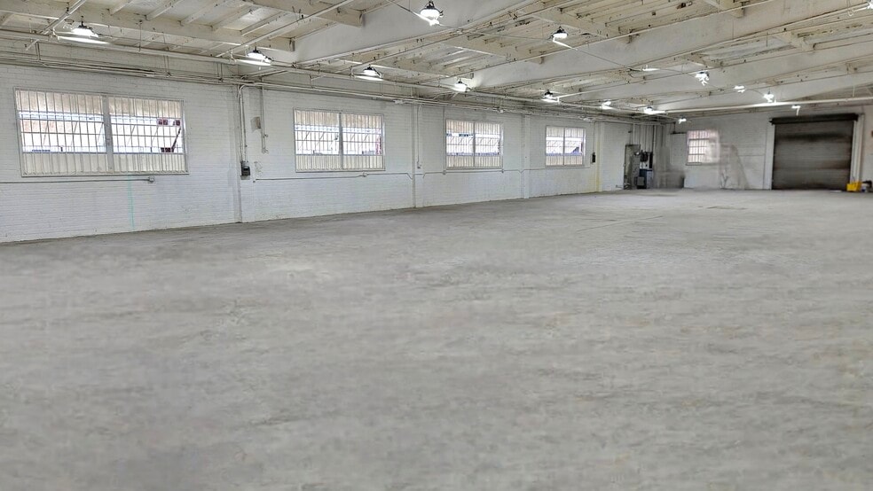 More Photos Of 7142-7148 Condor Ave, Commerce Warehouse For Lease
