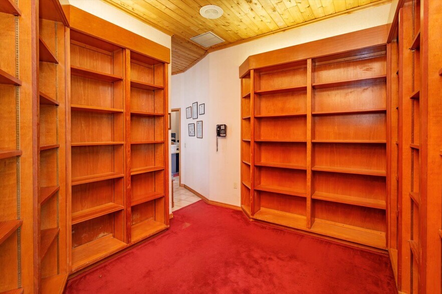 More Photos Of 200 N Thornton Ave, Orlando Office For Sale