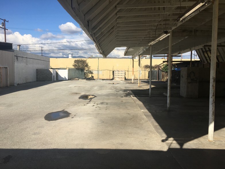More Photos Of 757 E San Bernardino Rd, Covina Contractor Storage Yard For Lease