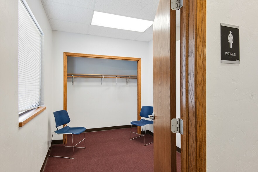 More Photos Of 2270 Salscheider Ct, Howard Warehouse For Sale