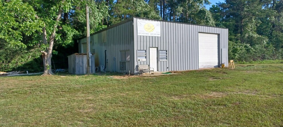 Primary Photo Of 4350 Highway 59 South, Shepherd Distribution For Sale
