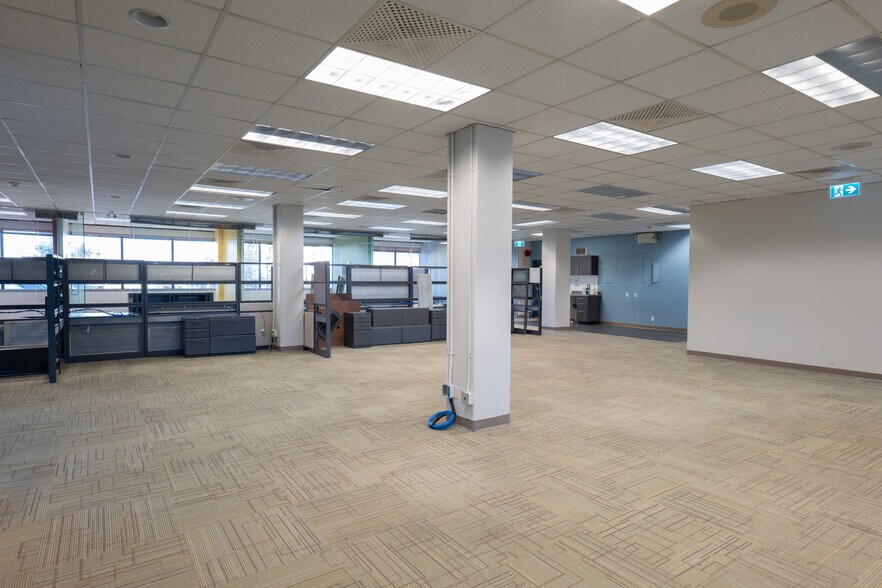 More Photos Of 422 6th St, New Westminster Loft Creative Space For Lease