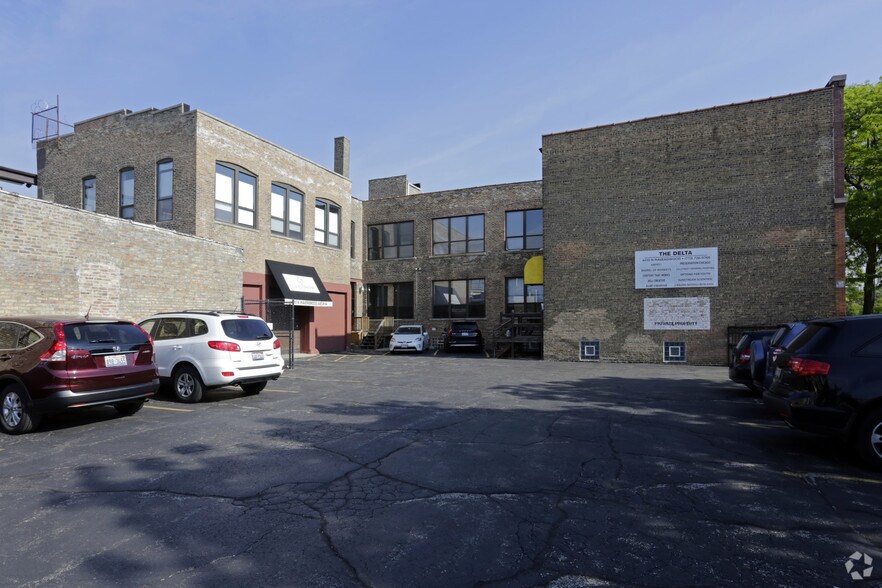 More Photos Of 4410 N Ravenswood Ave, Chicago Loft Creative Space For Lease