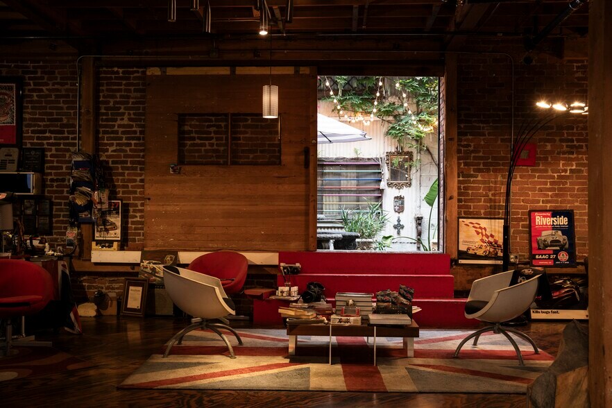 More Photos Of 1317-1323 Willow St, Los Angeles Showroom For Lease