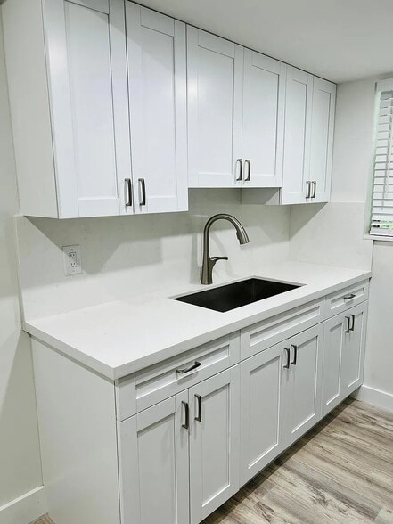 More Photos Of 1008 18th Ave N, Lake Worth Beach Apartments For Sale