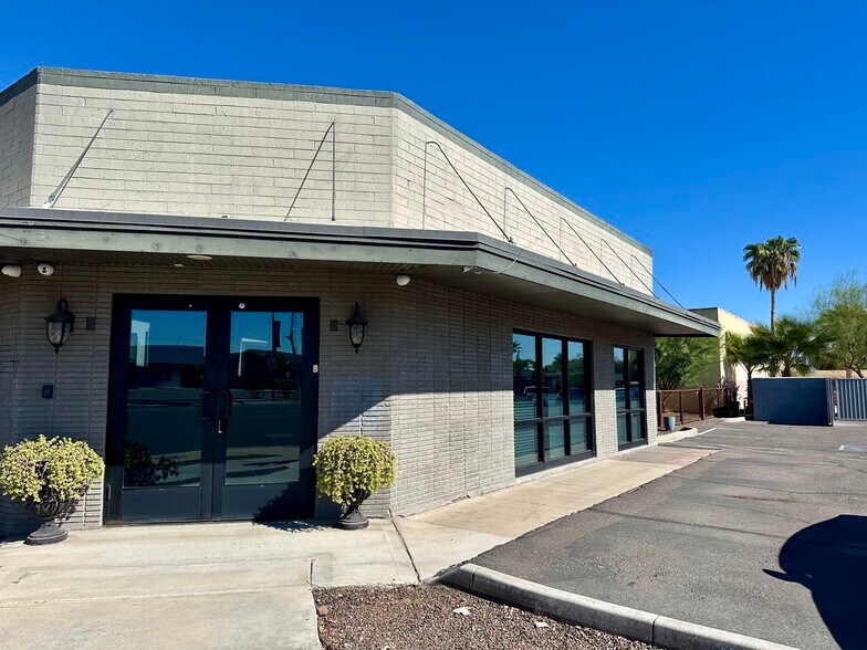 More Photos Of 4601 N 7th Ave, Phoenix Light Distribution For Lease