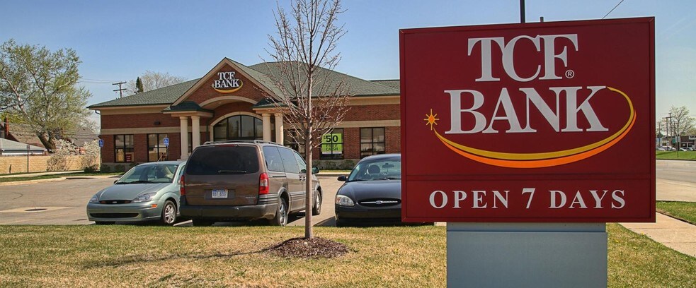 More Photos Of 25488 Michigan Ave, Dearborn Heights Bank For Sale
