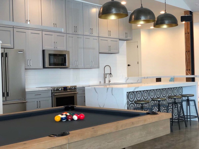 More Photos Of 4200 Broadway, Oakland Office For Sale