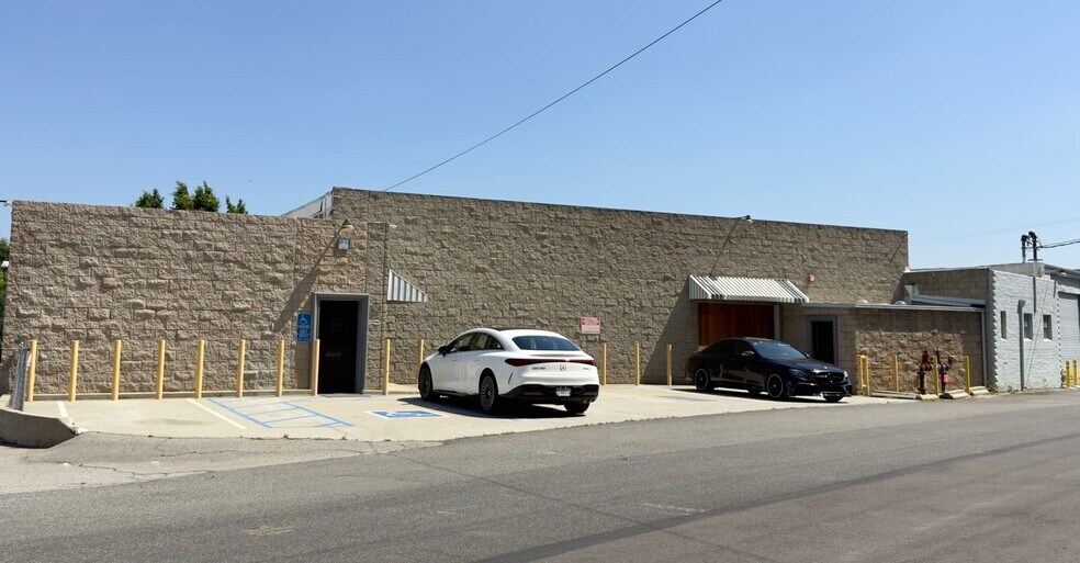 Primary Photo Of 424 S Gladys Ave, San Gabriel Manufacturing For Lease