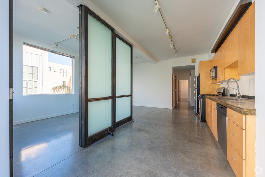 More Photos Of 1168 Folsom St, San Francisco Apartments For Lease