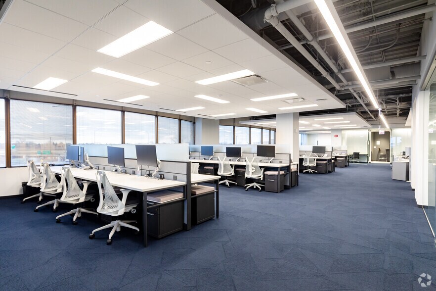 More Photos Of 1415 W 22nd St, Oak Brook Unknown For Lease