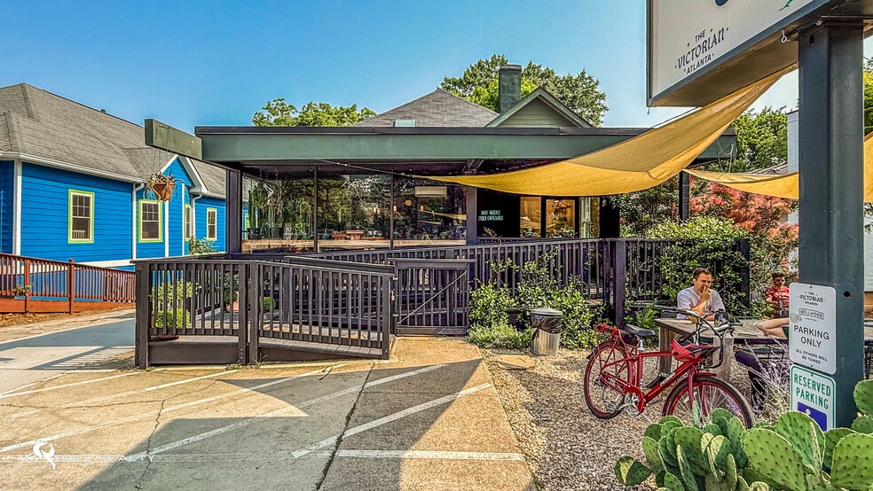 More Photos Of 1336 Glenwood Ave, Atlanta Restaurant For Sale