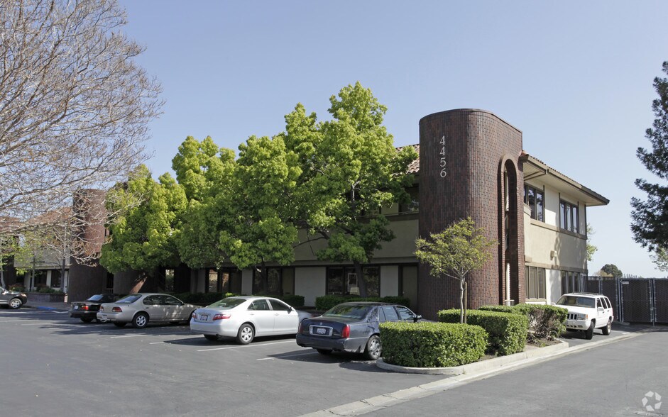More Photos Of 4456 Black Ave, Pleasanton Medical For Lease