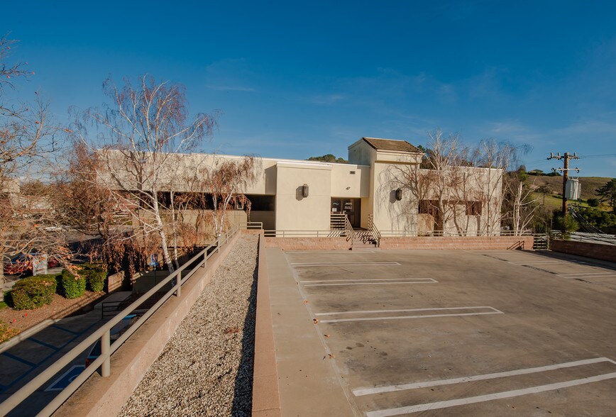 More Photos Of 2028 Village Ln, Solvang Medical For Lease
