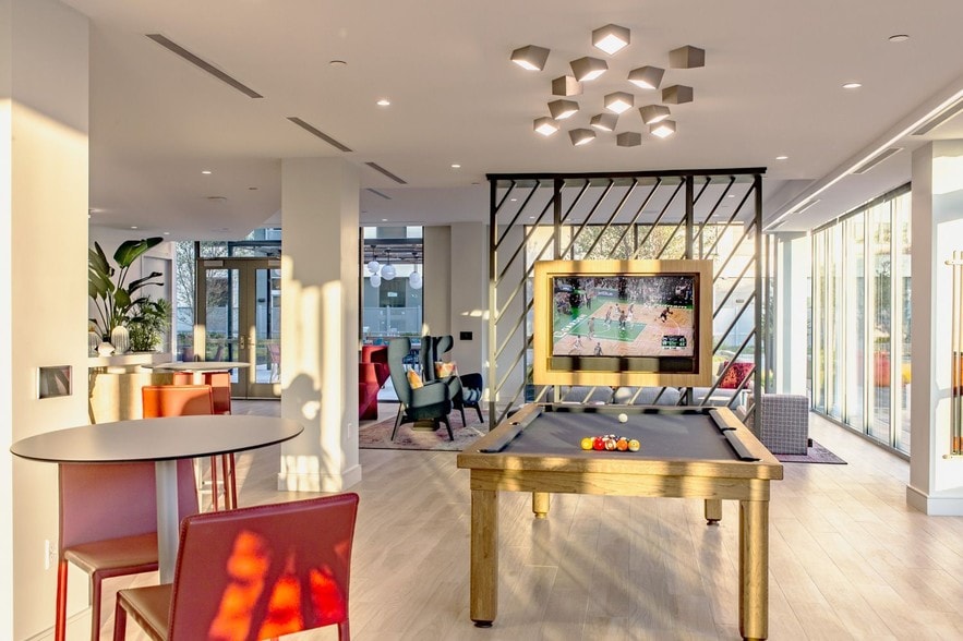 More Photos Of 190 Pleasant St, Malden Apartments For Lease