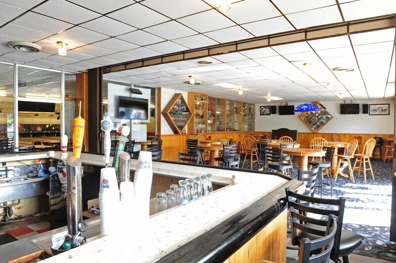 More Photos Of 109 Stockbridge Rd, Great Barrington Bowling Alley For Sale